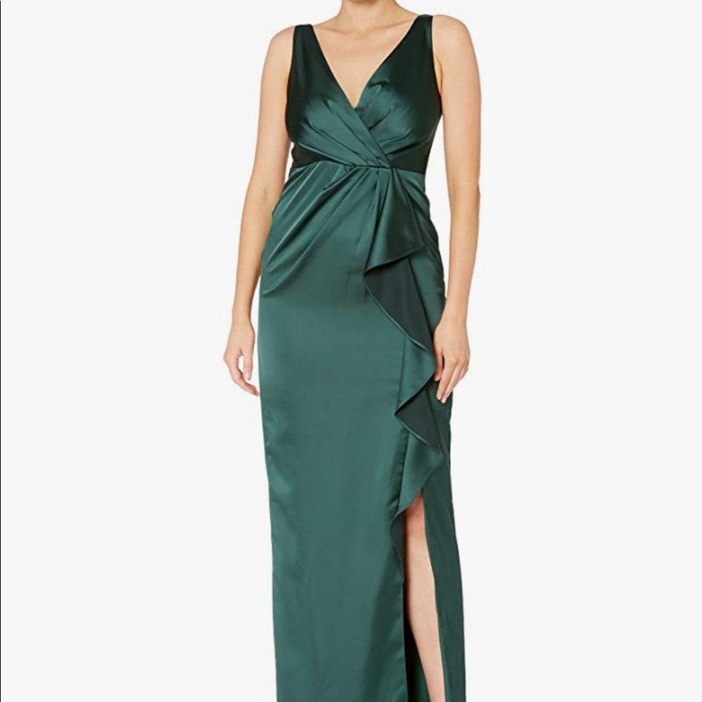 Adriana Papell Draped Evening gown emerald green floorlength 6